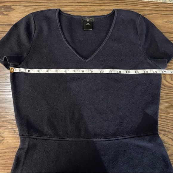 Navy cap sleeve peplum sweater top, Ann Taylor medium petite - Picture 6 of 7